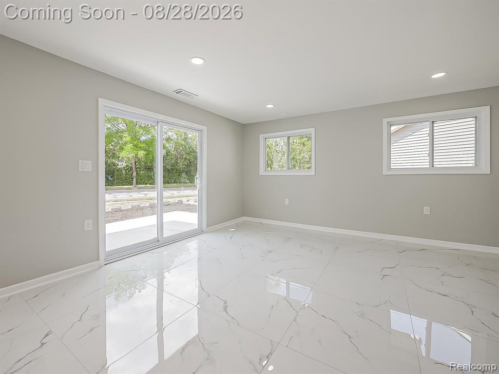 3402 Elmhurst Avenue Property Photo 5