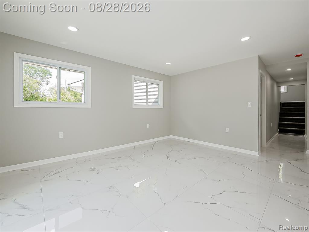 3402 Elmhurst Avenue Property Photo 6