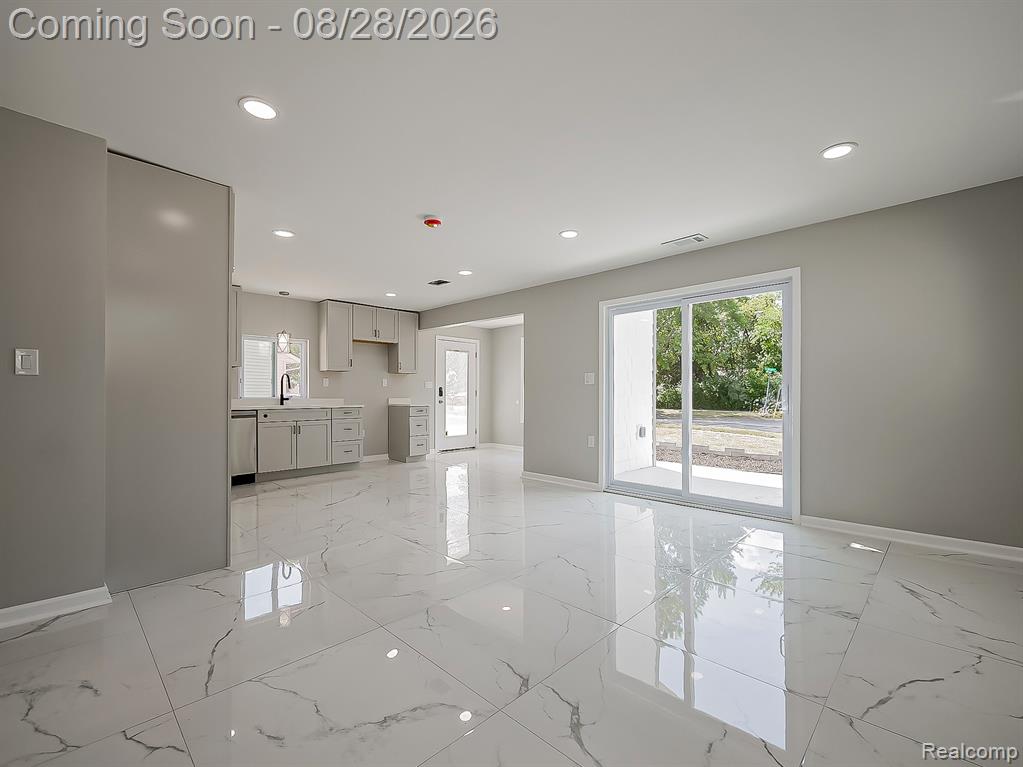 3402 Elmhurst Avenue Property Photo 7