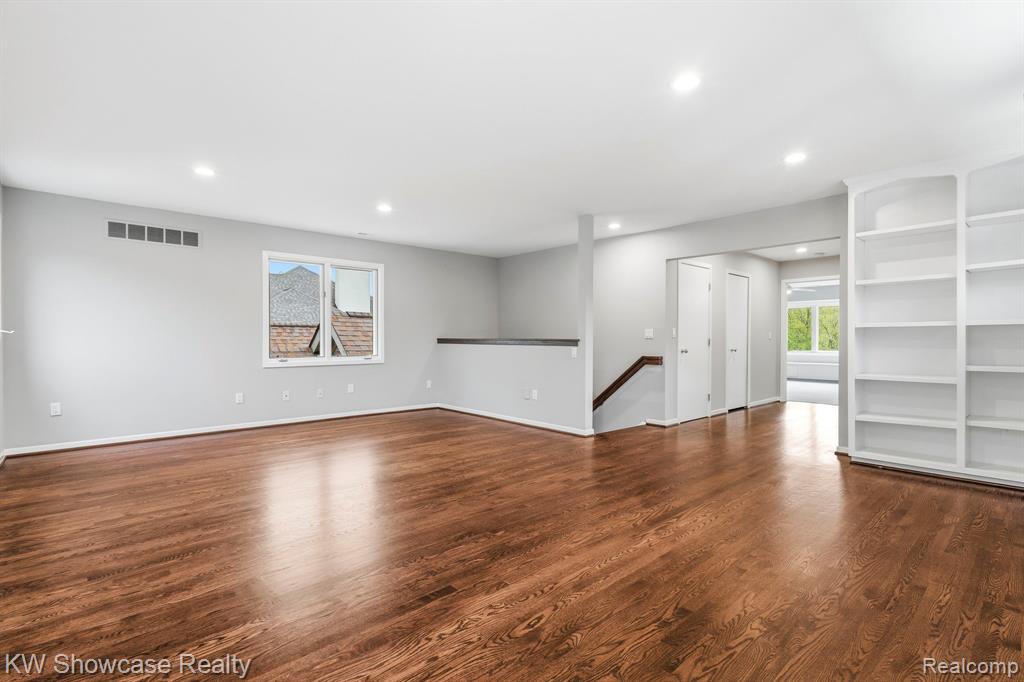1539 Wandrei Court Property Photo 32