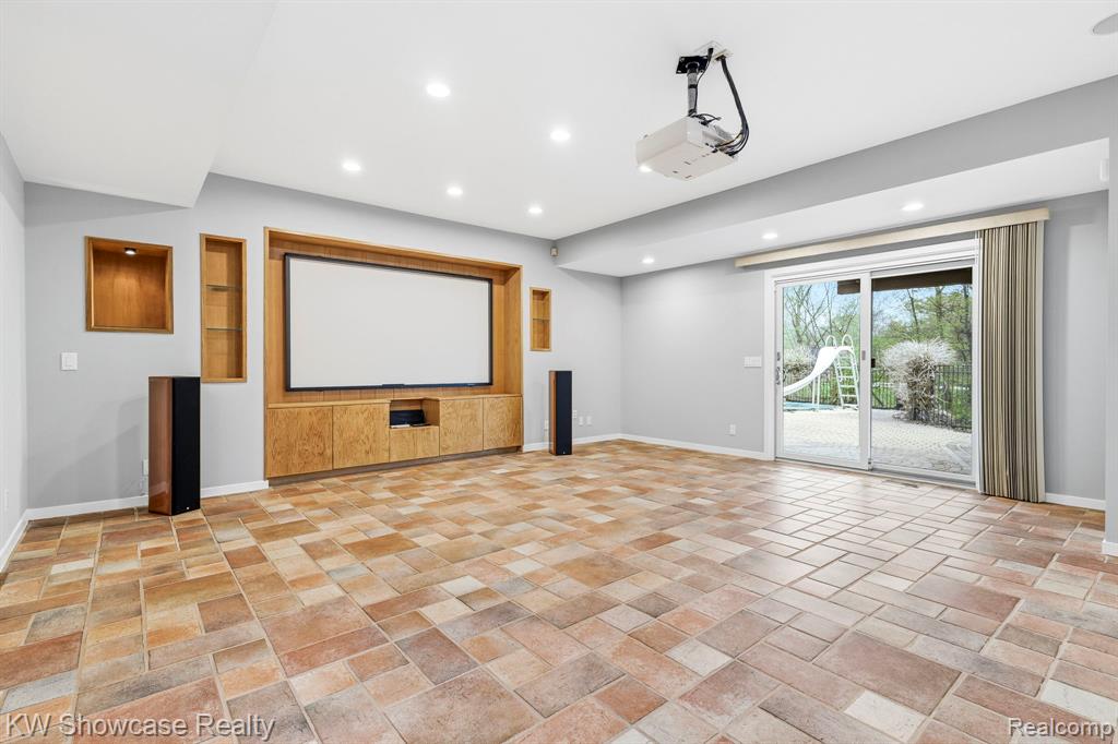 1539 Wandrei Court Property Photo 37
