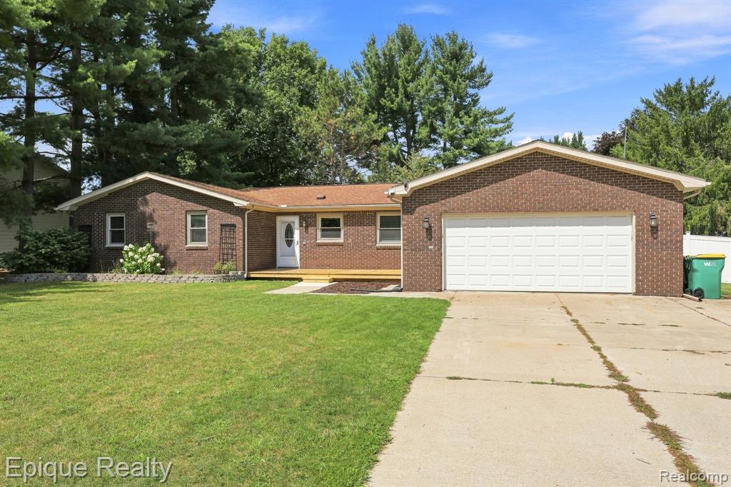 4608 Huntington Drive Property Photo 1