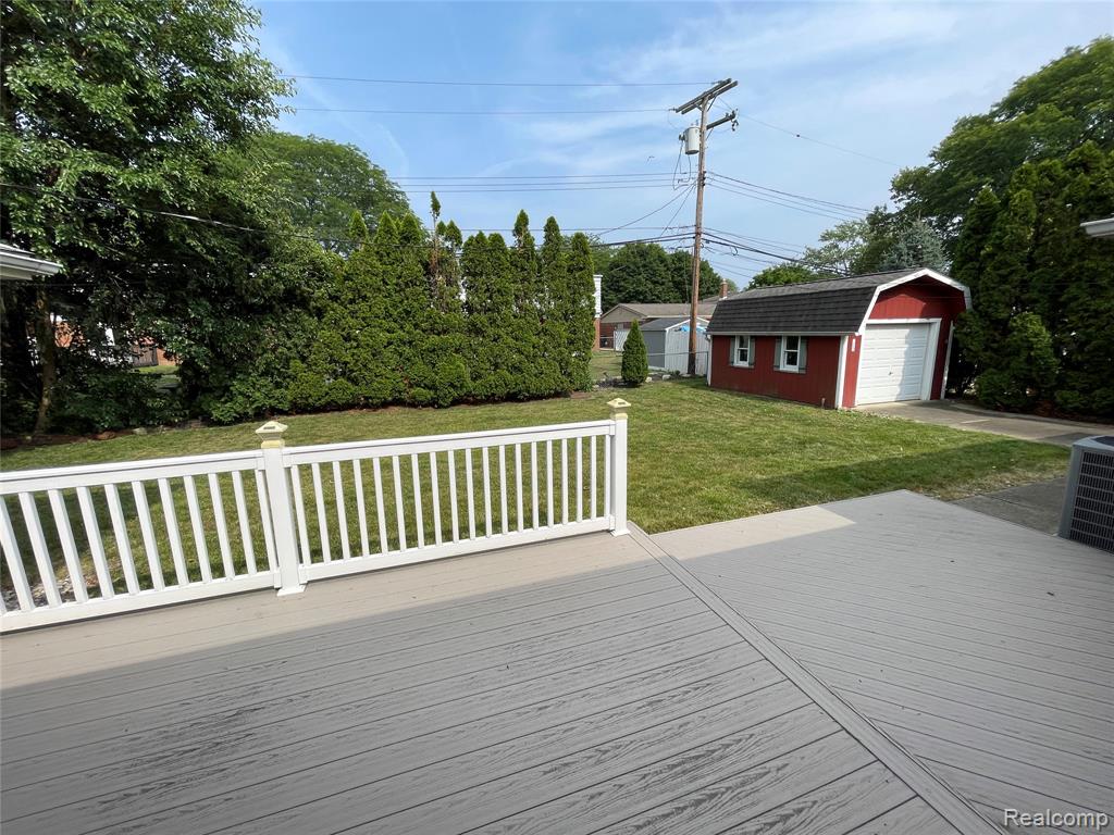 1801 Waverly Street Property Photo 6