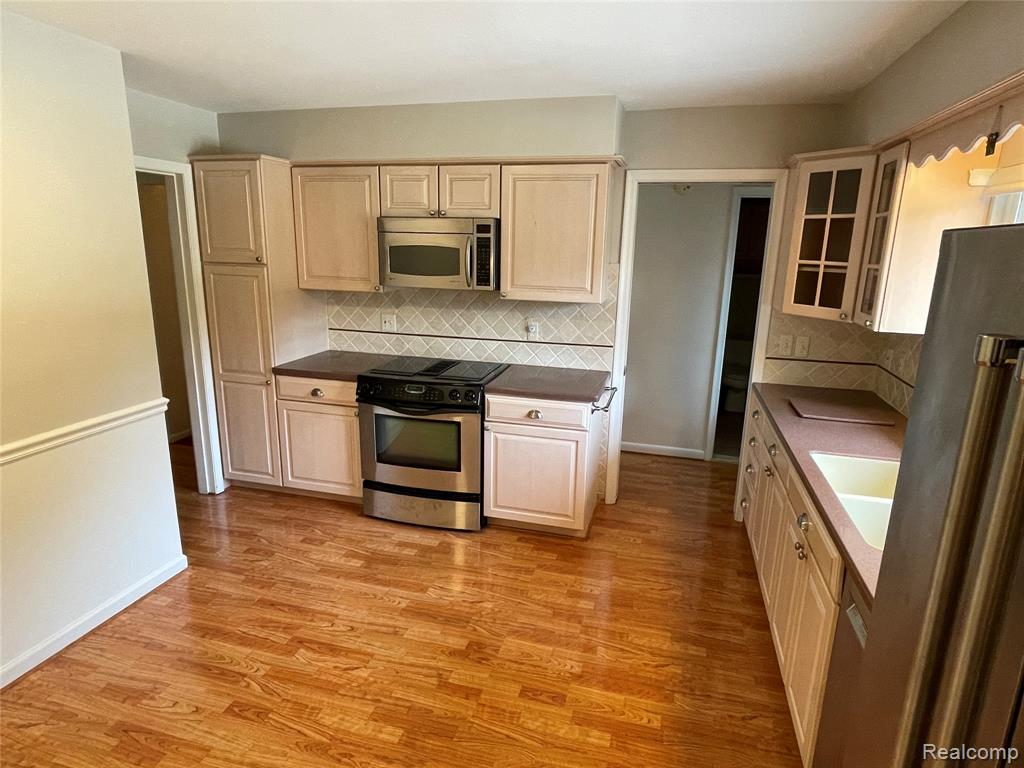 1801 Waverly Street Property Photo 15