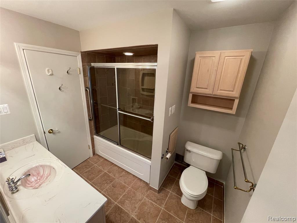 1801 Waverly Street Property Photo 17