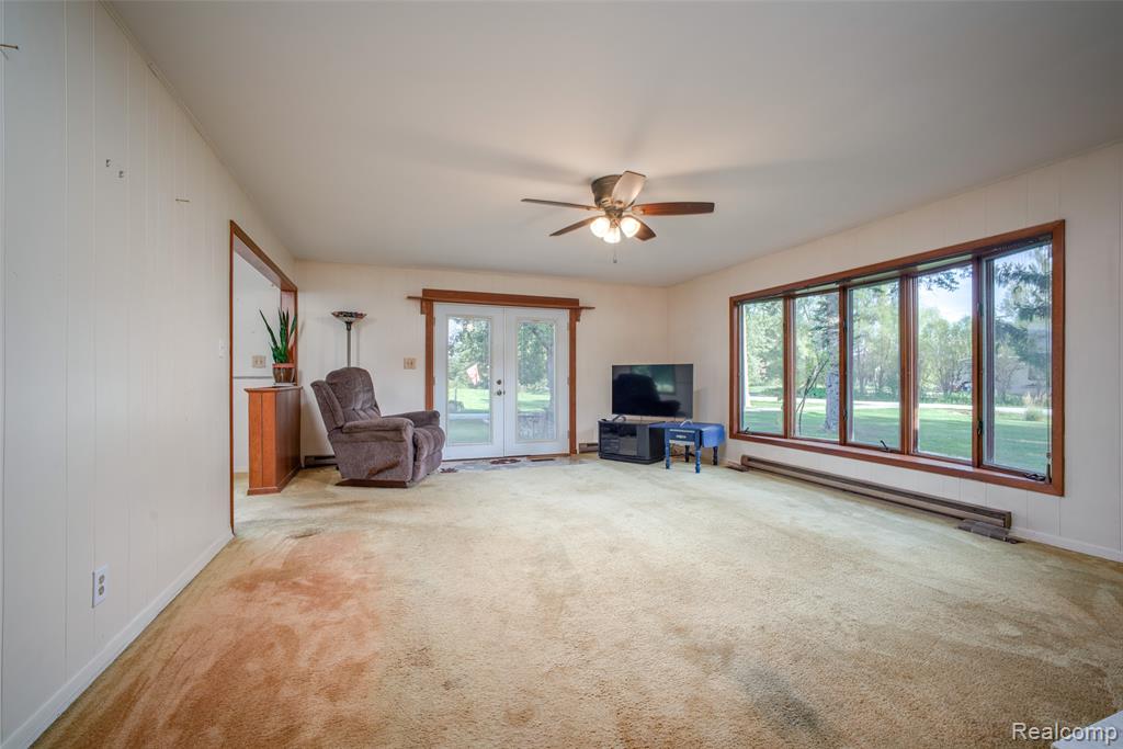 8728 Rynn Road Property Photo 13