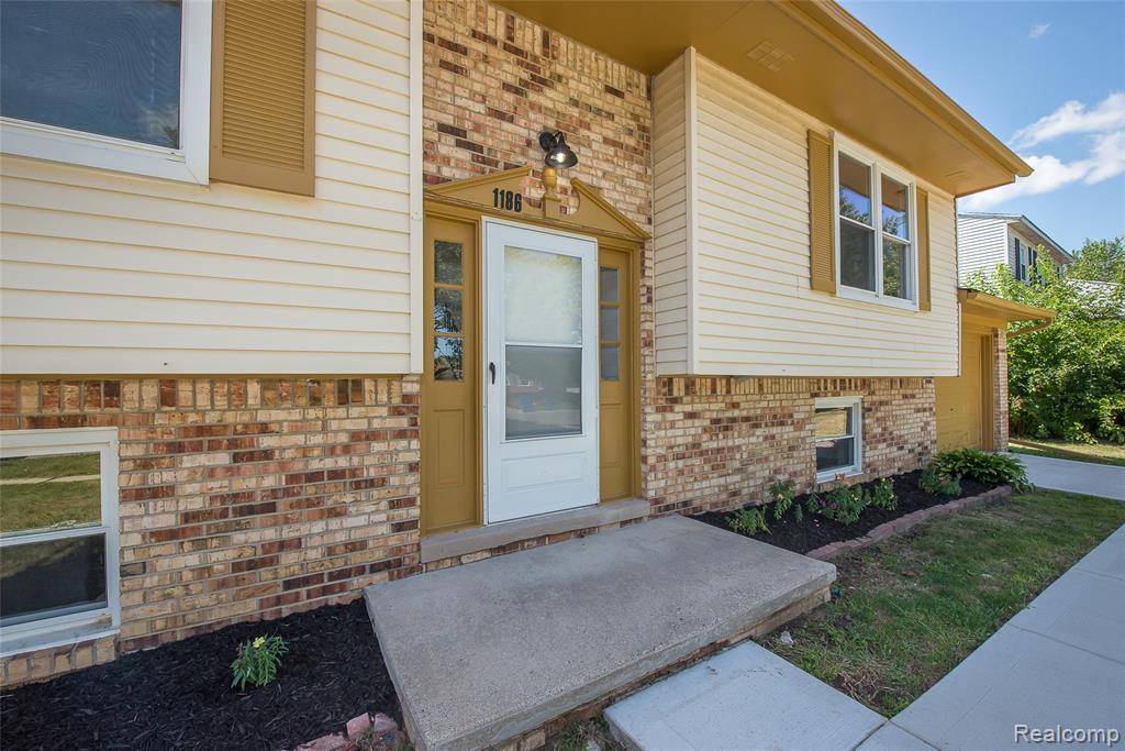 1186 Stamford Road Property Photo 12