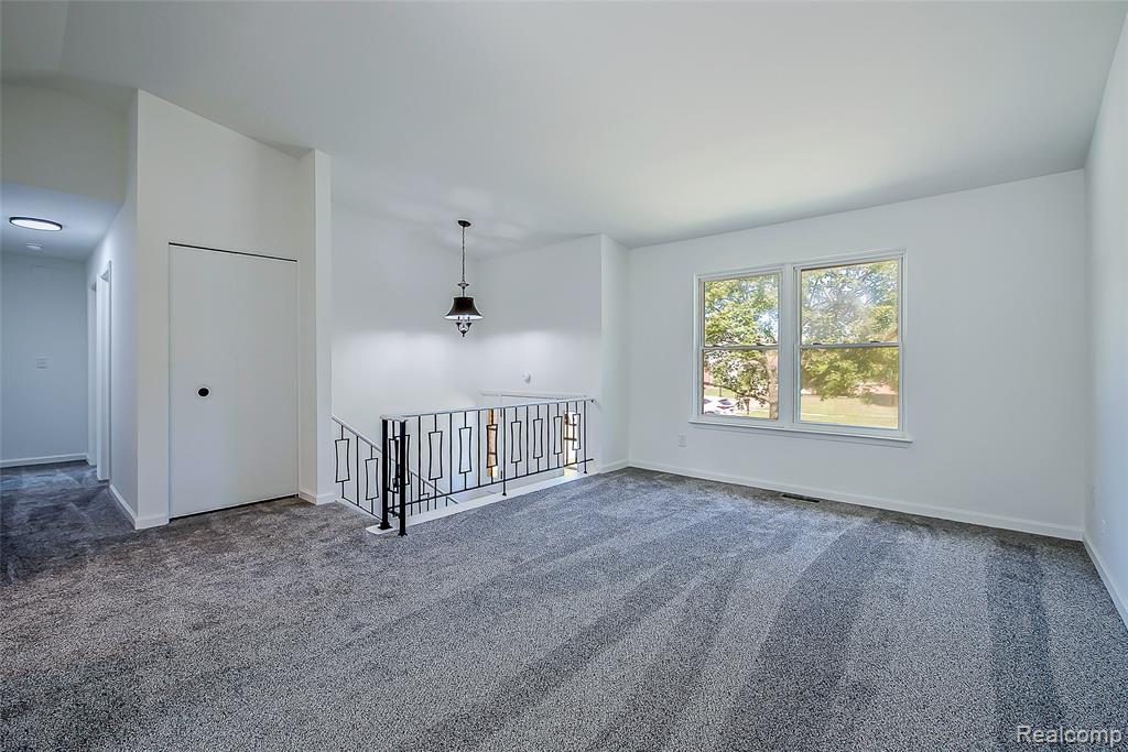 1186 Stamford Road Property Photo 15
