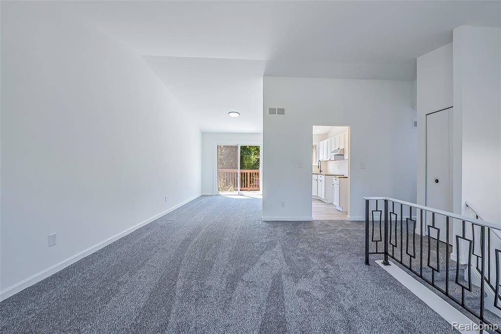 1186 Stamford Road Property Photo 17