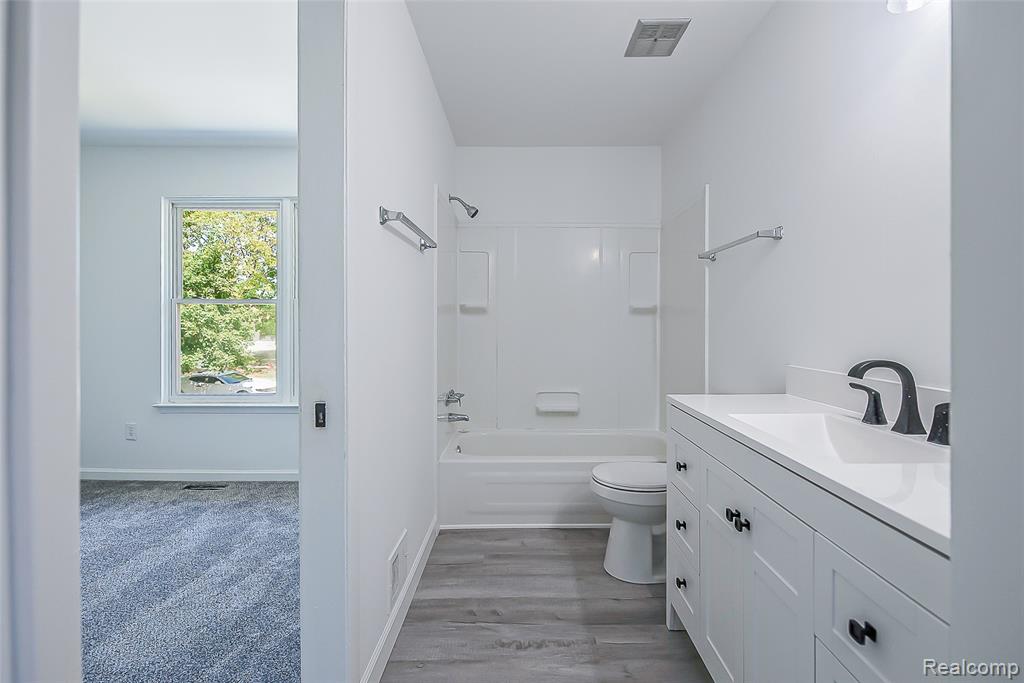 1186 Stamford Road Property Photo 26