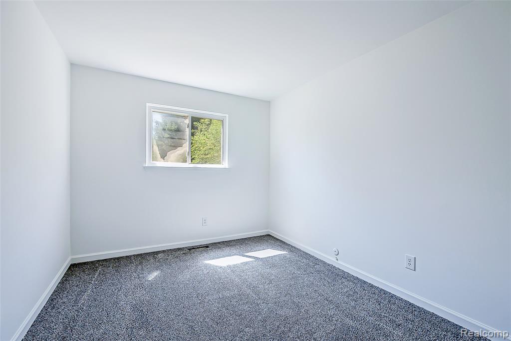 1186 Stamford Road Property Photo 30
