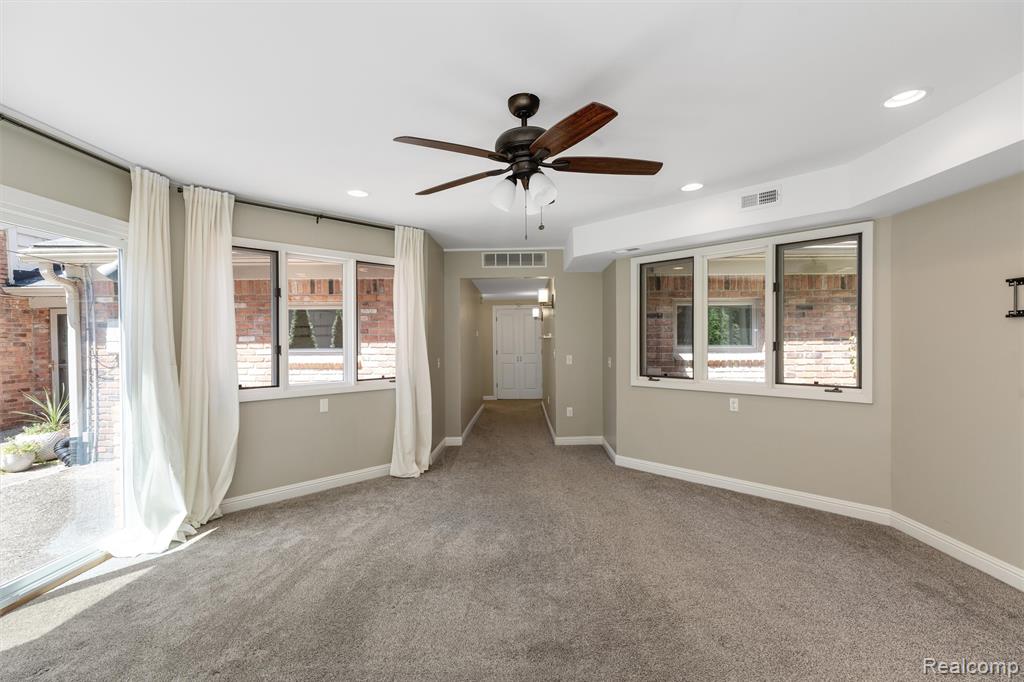 4915 Walnut Lake Road Property Photo 15