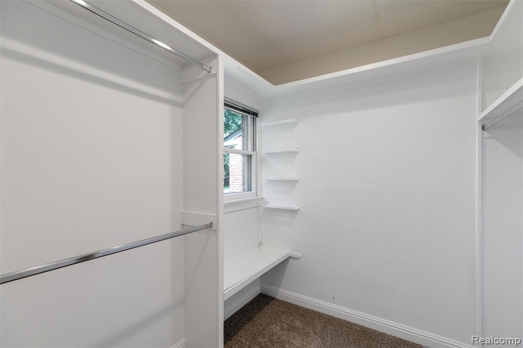 4915 Walnut Lake Road Property Photo 22