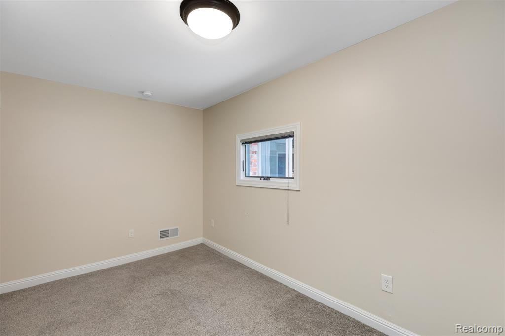 4915 Walnut Lake Road Property Photo 26
