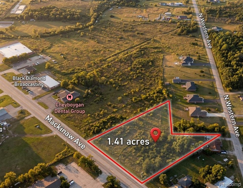 Parcel B Mackinaw Avenue Property Photo 1