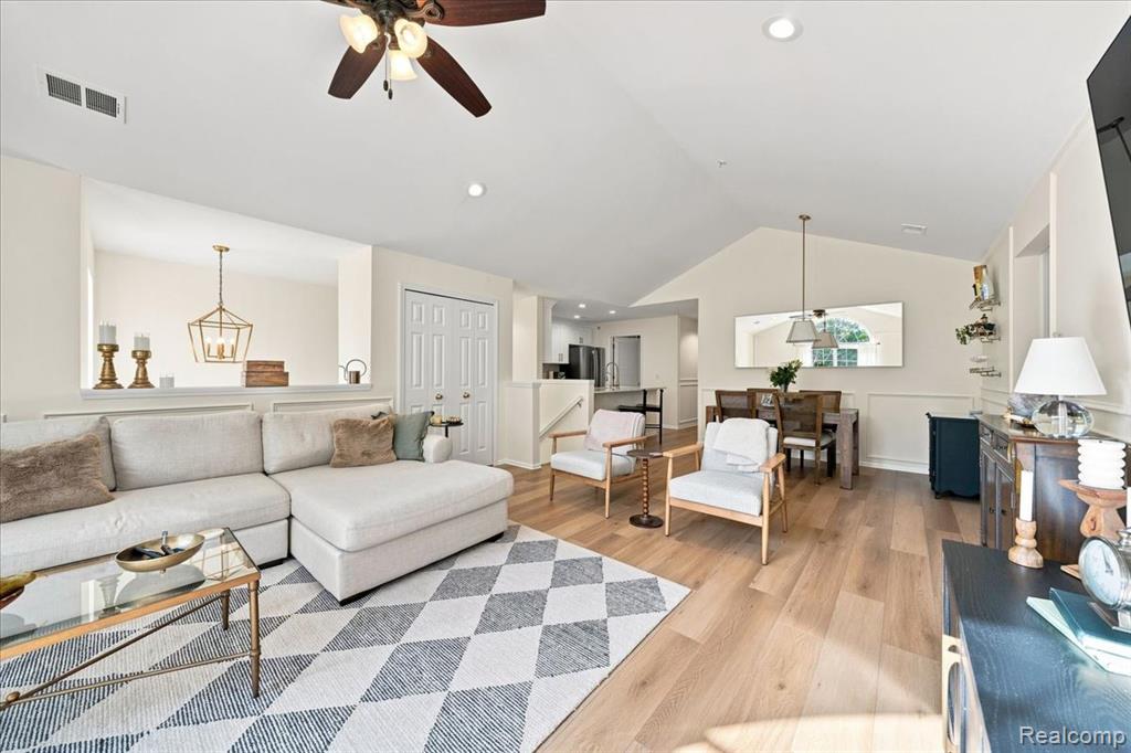 55415 Ambassador Court Property Photo 8