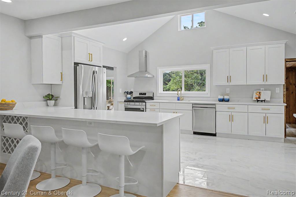 17875 Beck Road Property Photo 1