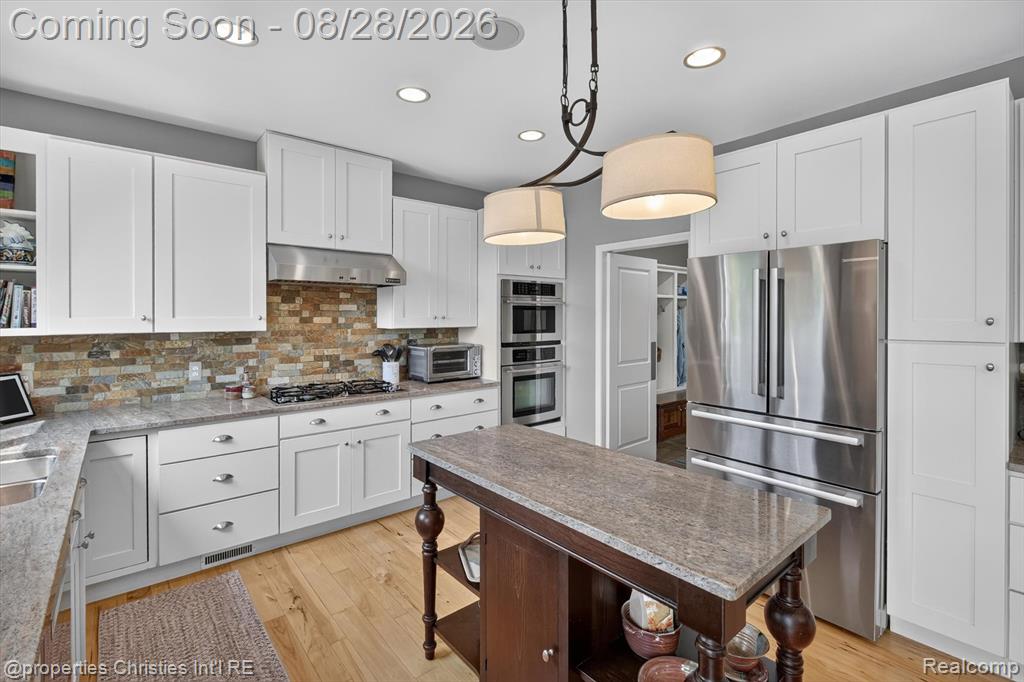 3925 Taylor Lane Property Photo 19