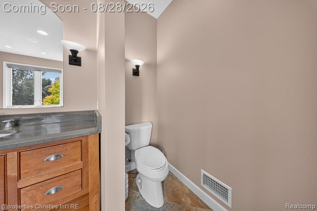 3925 Taylor Lane Property Photo 37