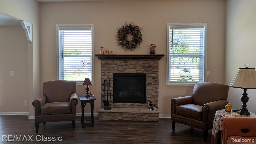 1247 Timberleaf Drive Property Photo 10