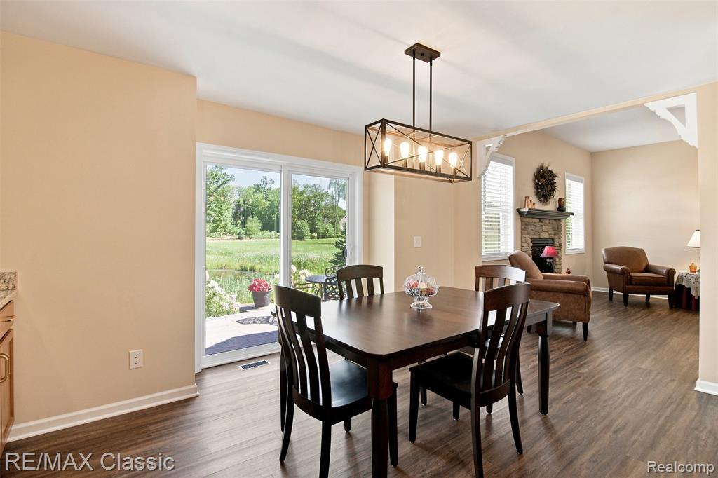 1247 Timberleaf Drive Property Photo 14