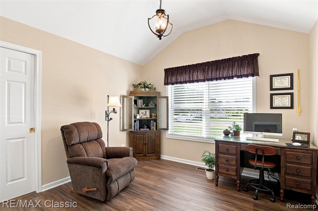 1247 Timberleaf Drive Property Photo 30