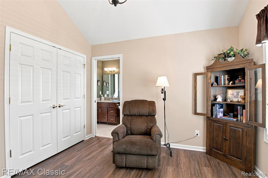 1247 Timberleaf Drive Property Photo 31