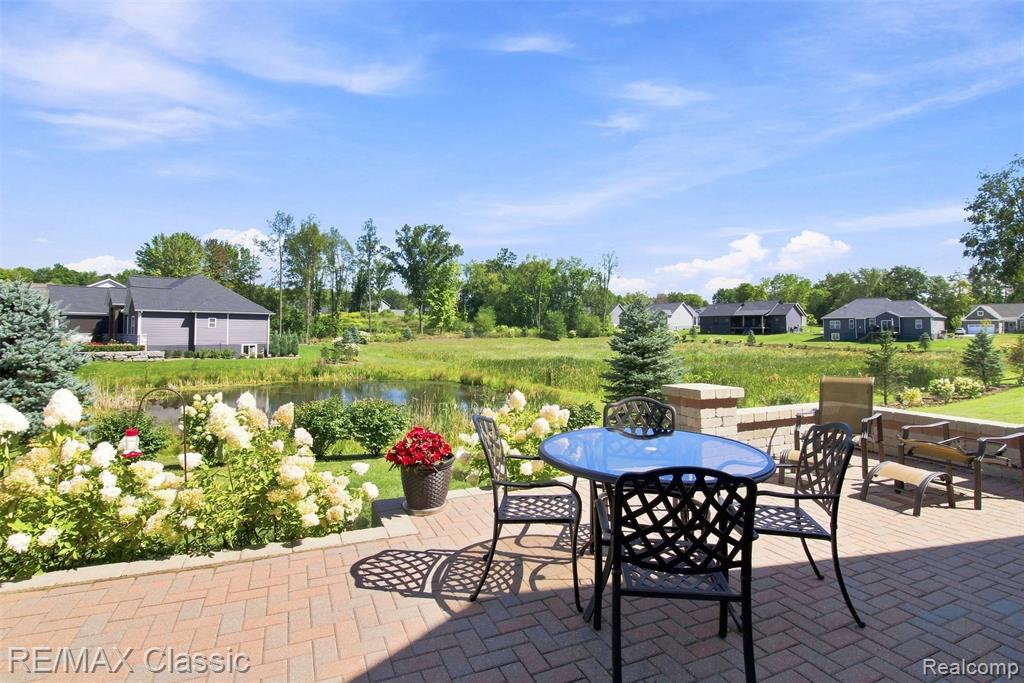 1247 Timberleaf Drive Property Photo 35