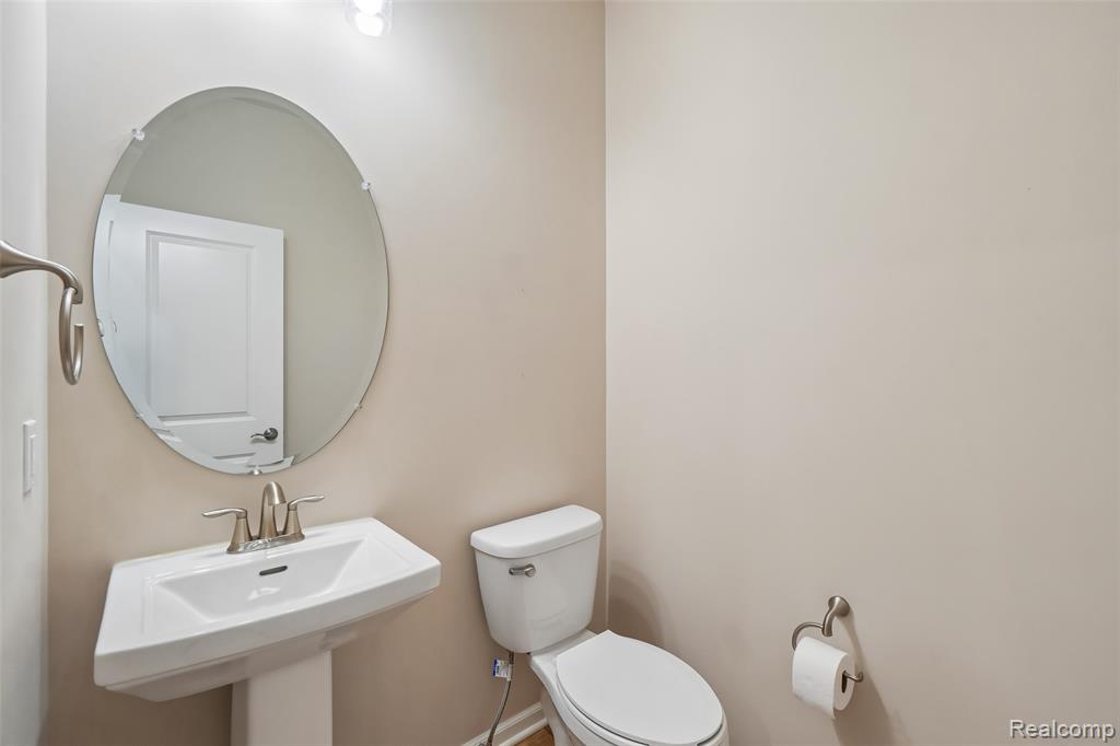 20942 Torbay Drive Property Photo 27