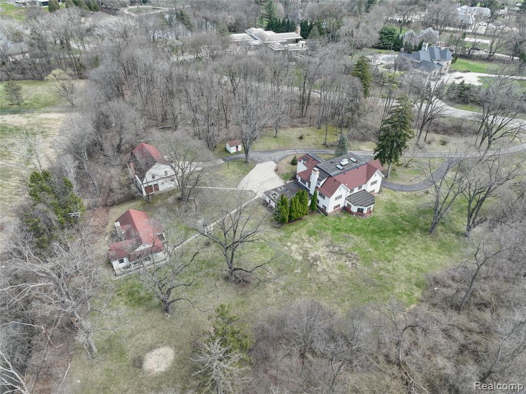 5044 Charing Cross Road Property Photo 6