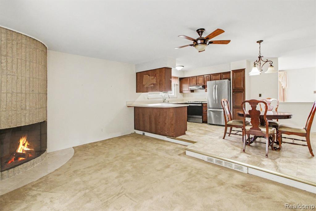 23930 Rockingham Street Property Photo 6