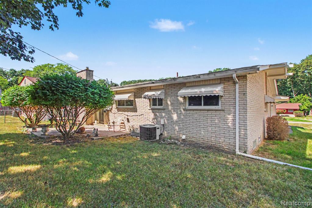 23930 Rockingham Street Property Photo 18