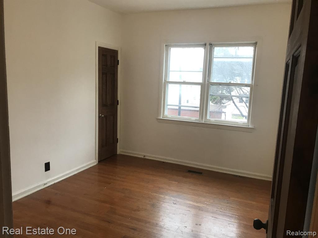 2460 N Florian Street Property Photo 29