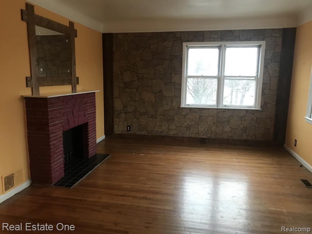 2460 N Florian Street Property Photo 36