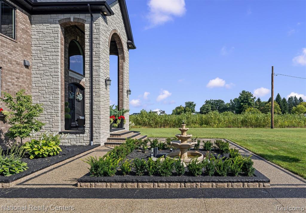 65339 Romeo Plank Road Property Photo 5