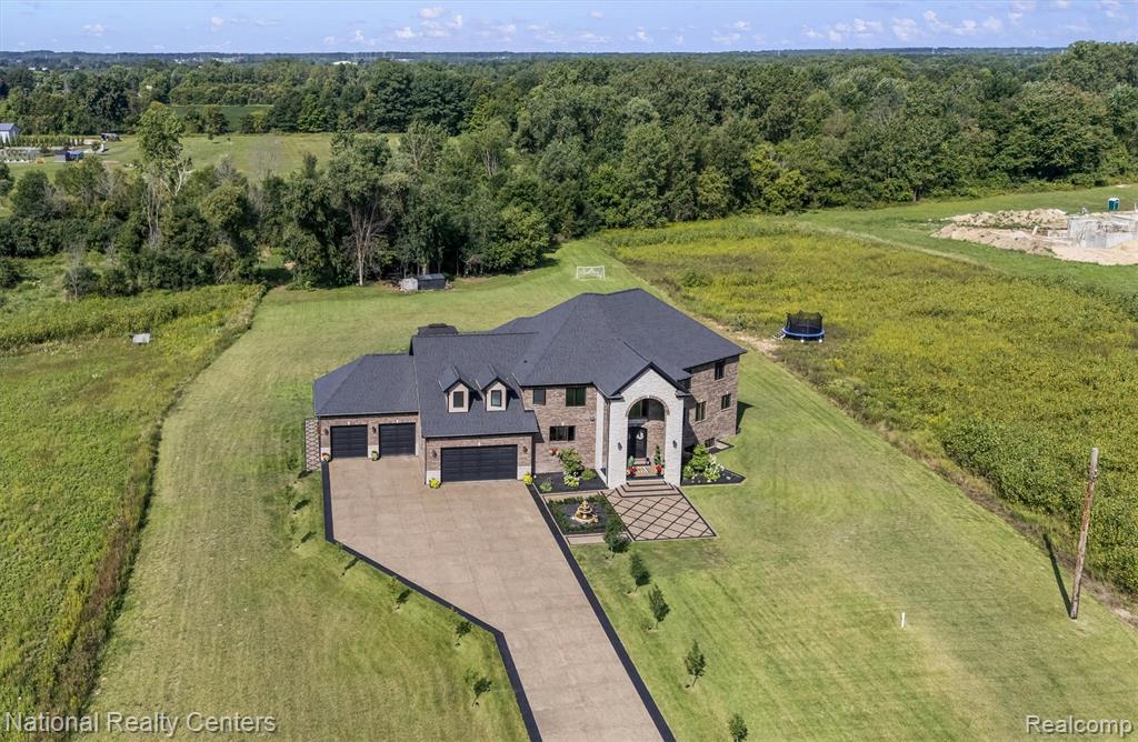 65339 Romeo Plank Road Property Photo 6