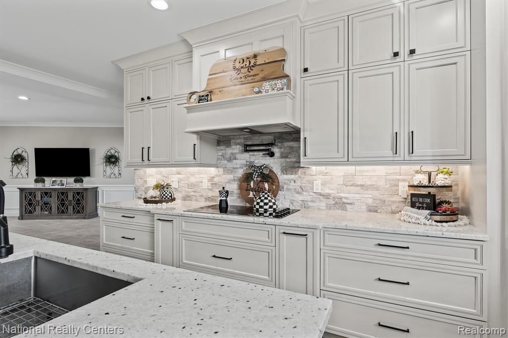 65339 Romeo Plank Road Property Photo 25