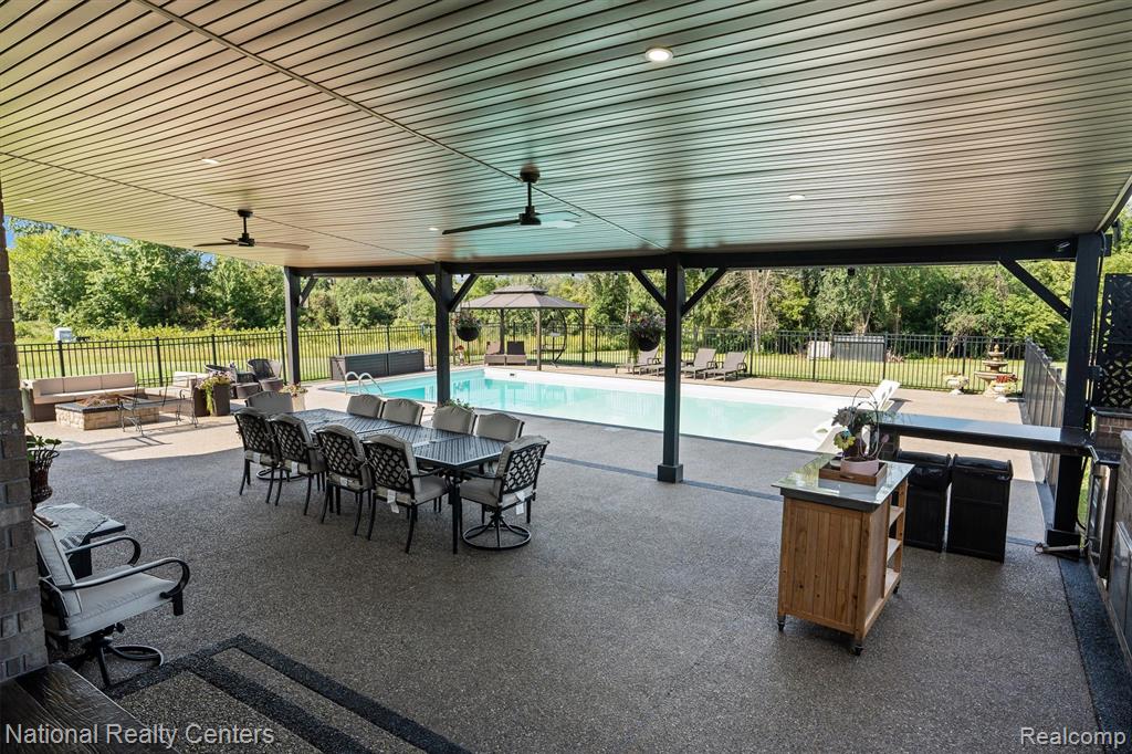 65339 Romeo Plank Road Property Photo 65