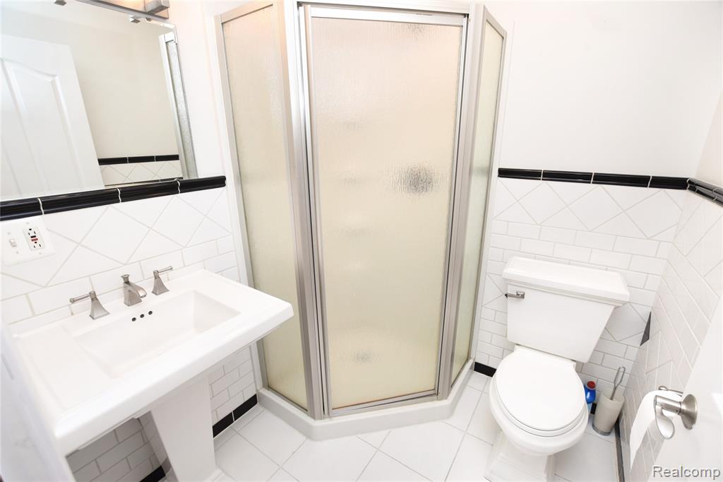 2182 Wiggins Road Property Photo 17