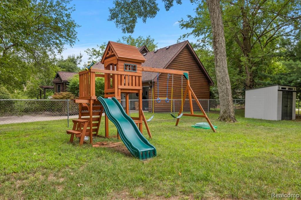 7710 Richardson Road Property Photo 58