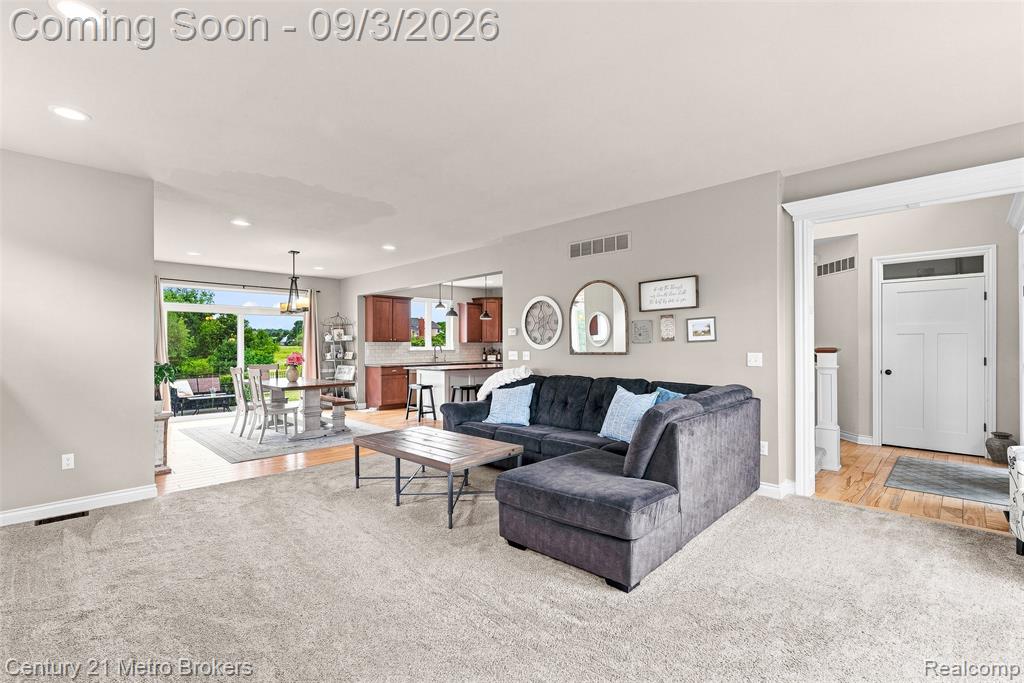 8275 Stonebrook Lane Property Photo 15