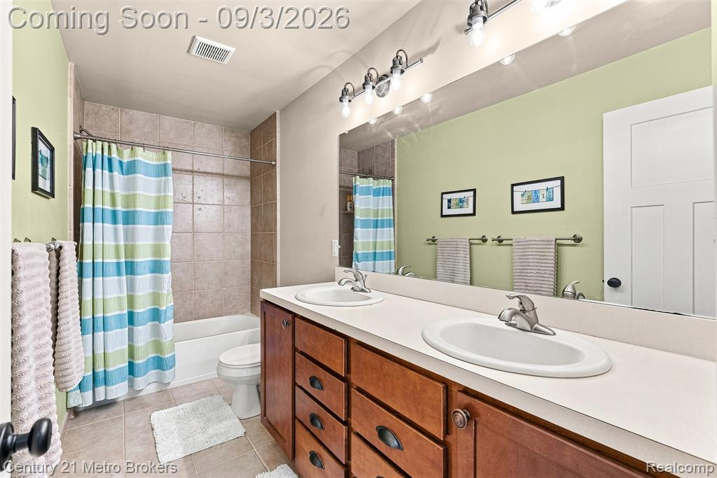8275 Stonebrook Lane Property Photo 37