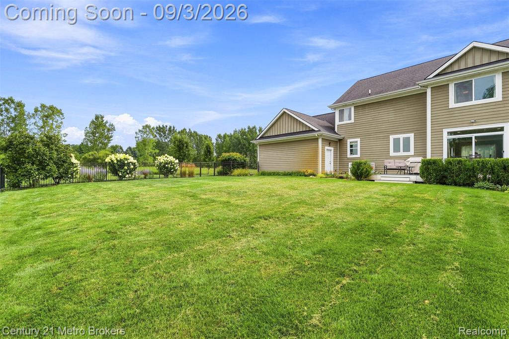 8275 Stonebrook Lane Property Photo 55
