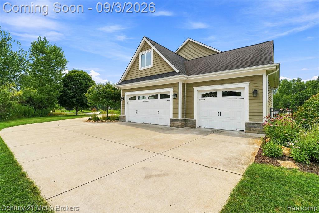 8275 Stonebrook Lane Property Photo 59
