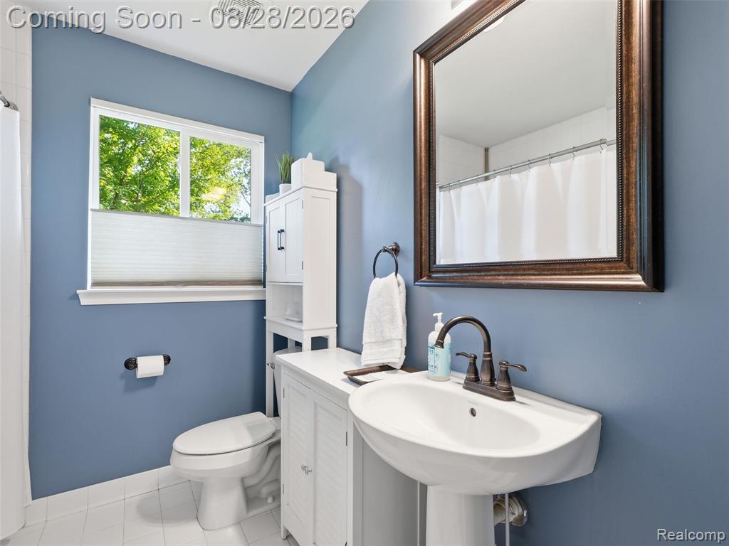 8420 Northfield Boulevard Property Photo 17