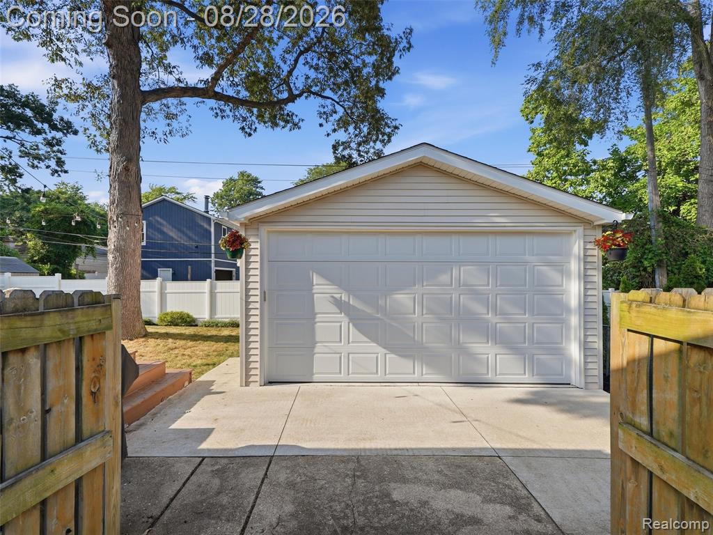 8420 Northfield Boulevard Property Photo 31