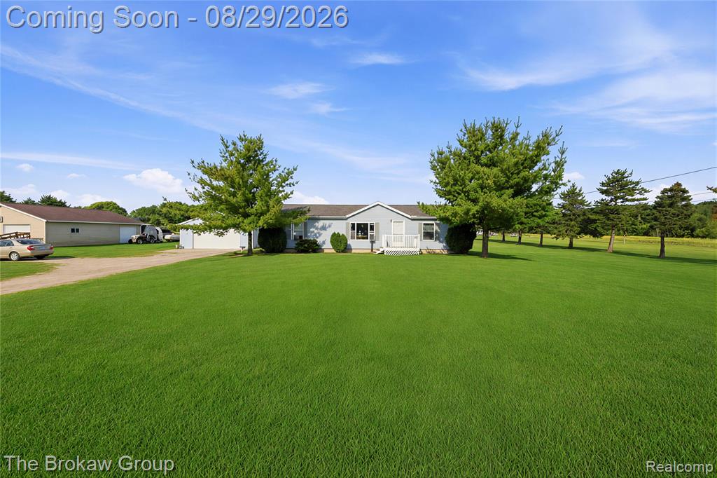5189 Webster Road Property Photo 3