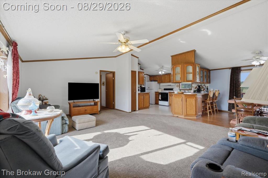 5189 Webster Road Property Photo 12
