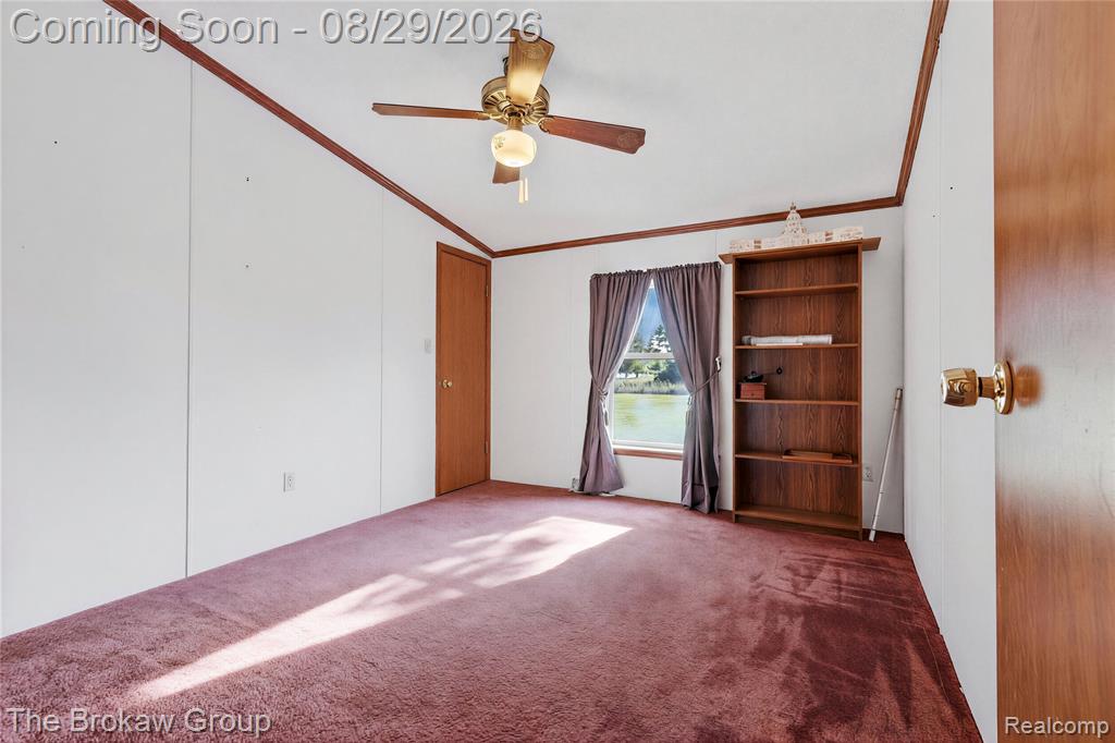 5189 Webster Road Property Photo 23