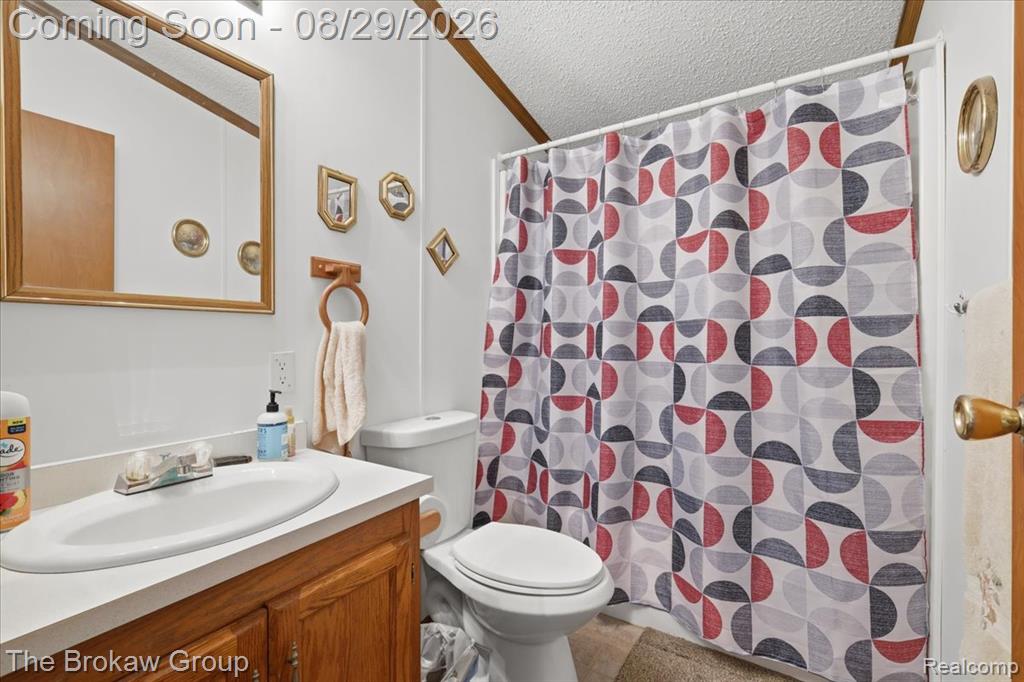 5189 Webster Road Property Photo 27